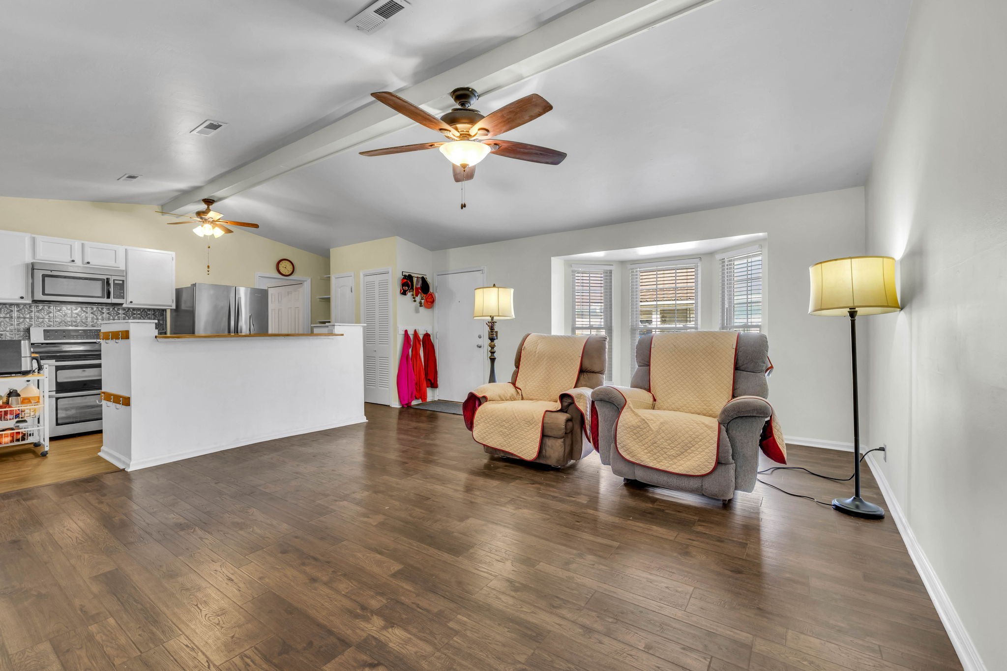 3035 Casa Dr