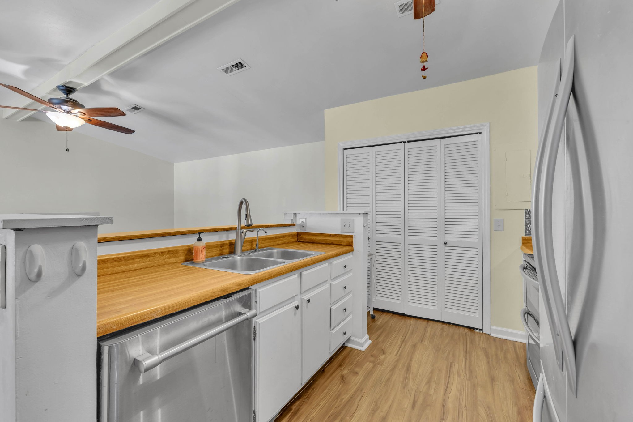 3035 Casa Dr
