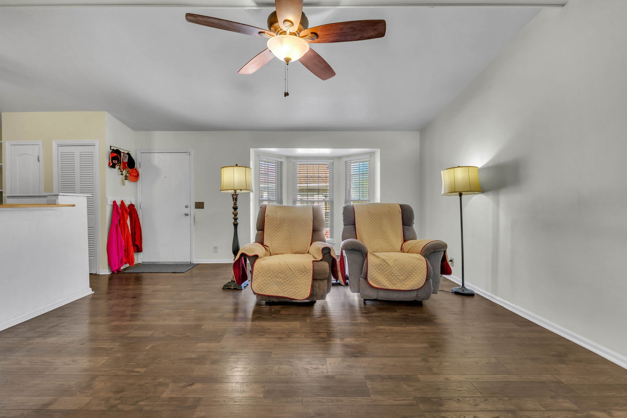 3035 Casa Dr
