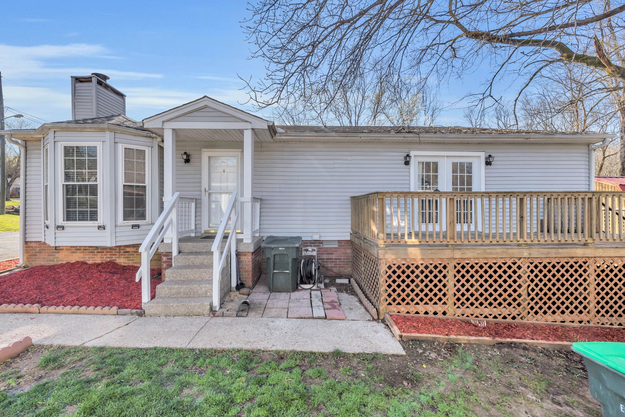 3035 Casa Dr