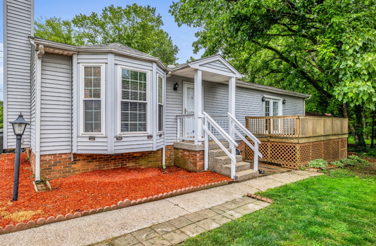 3035 Casa Dr