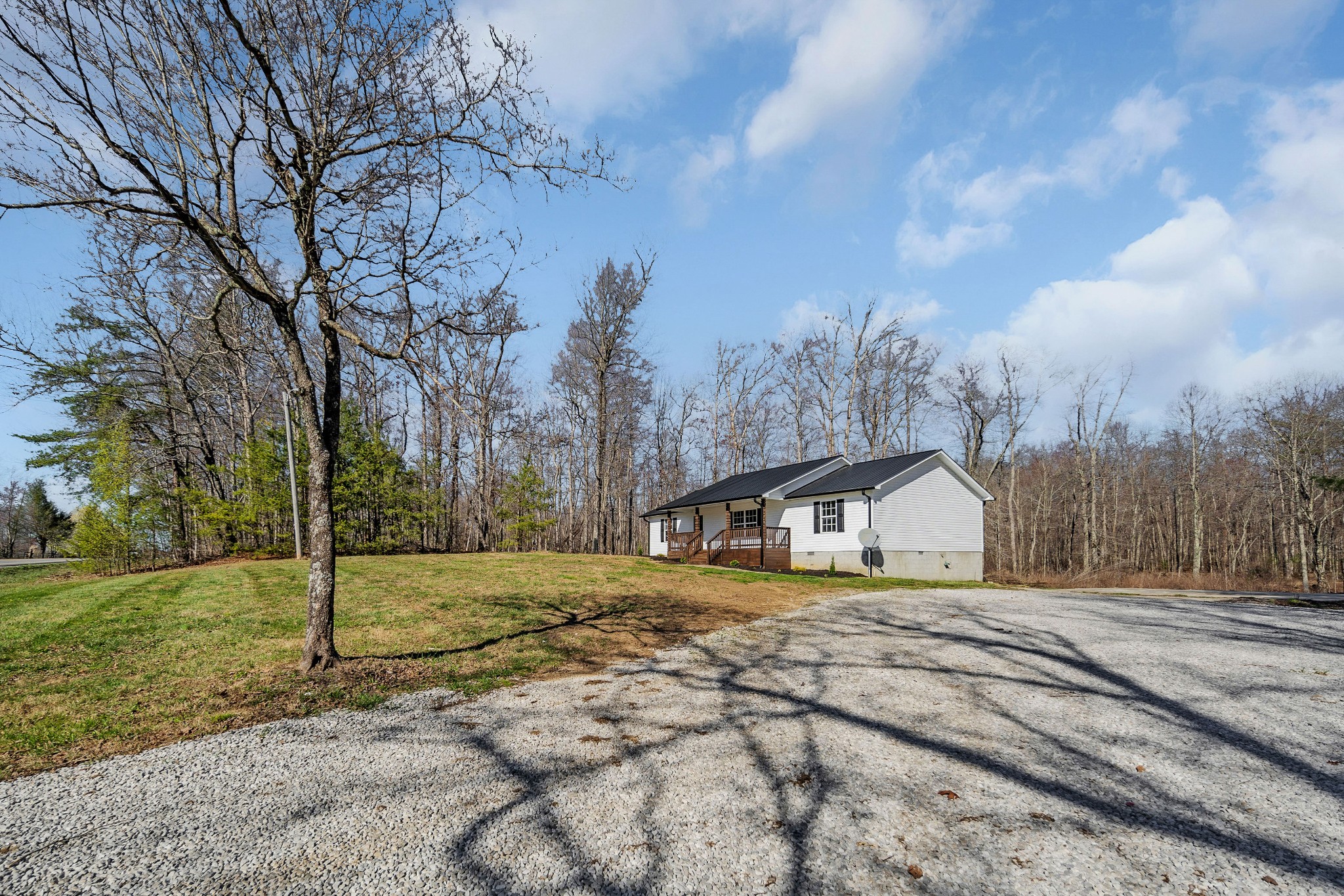 16040 Hwy 70 N