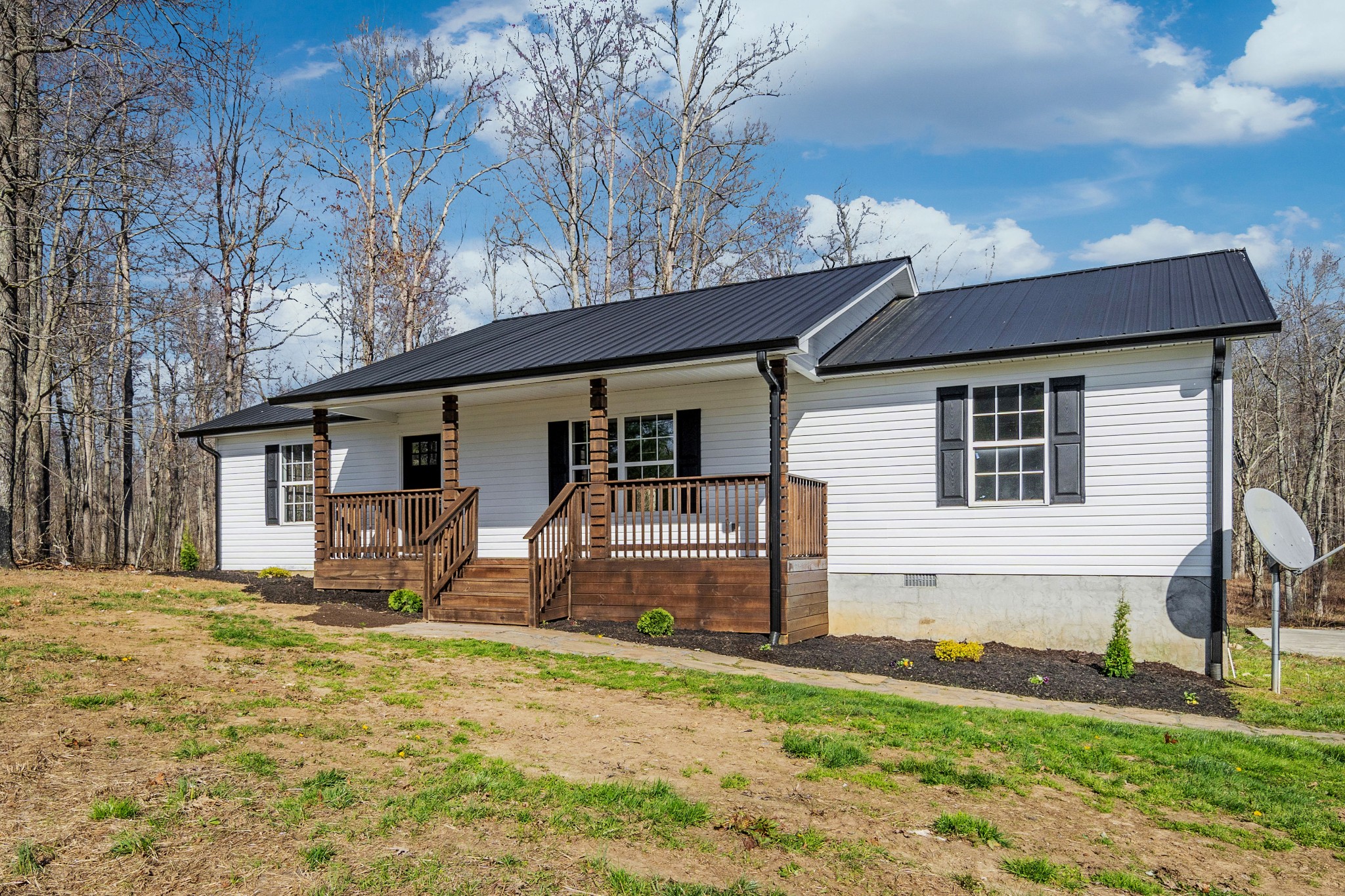 16040 Hwy 70 N