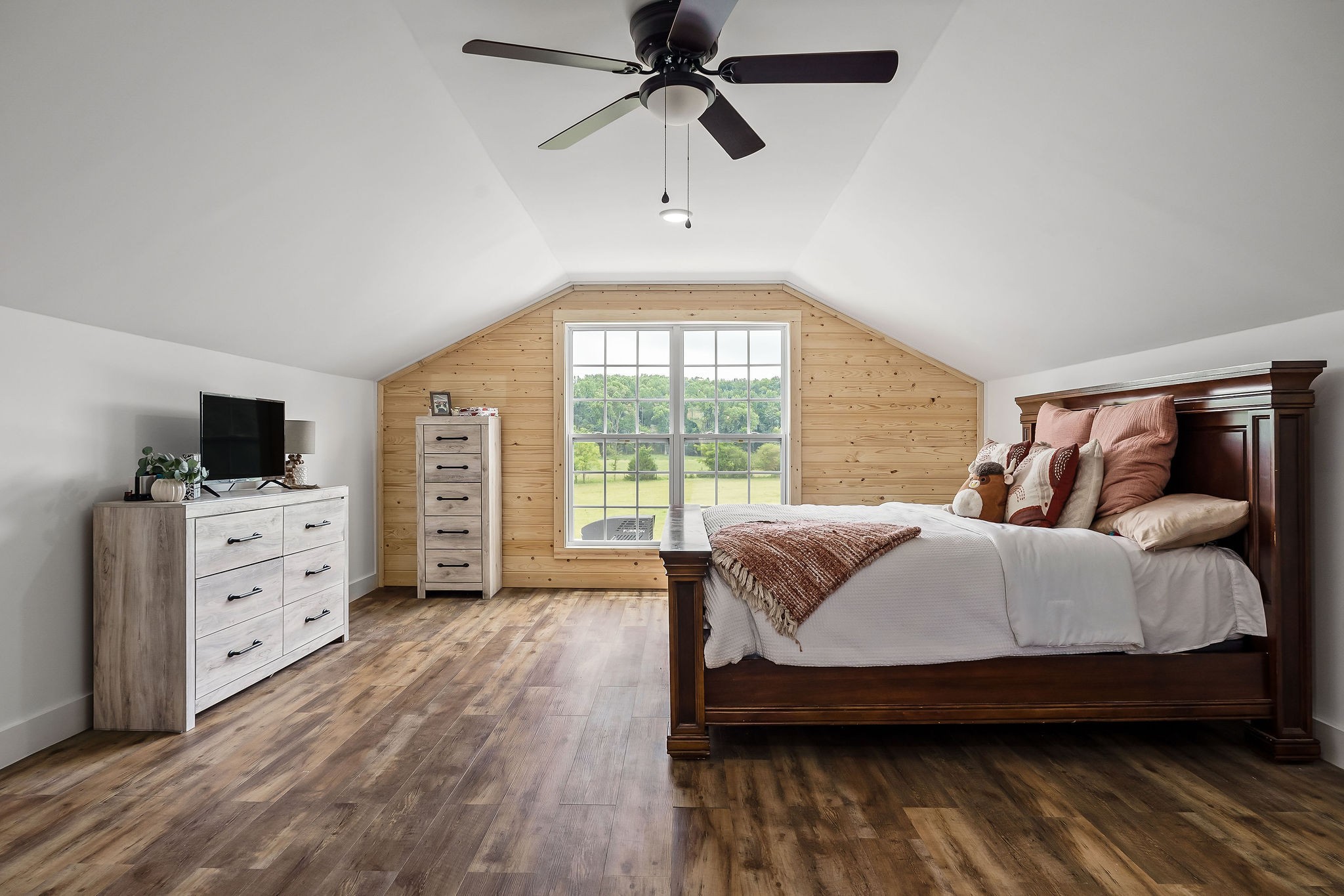 890 Rickman Monterey Hwy