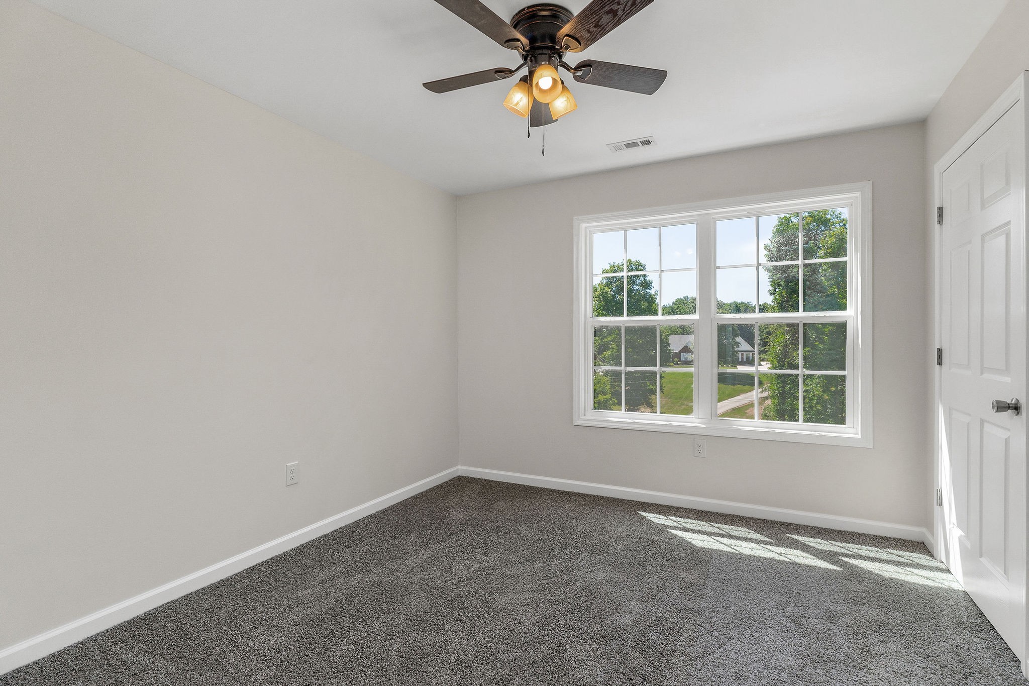 906 Franklin Ct