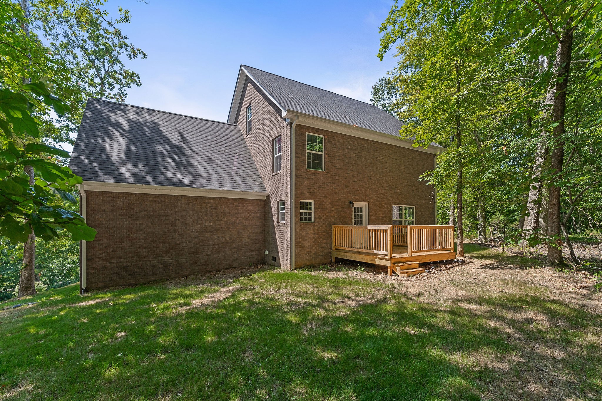 906 Franklin Ct