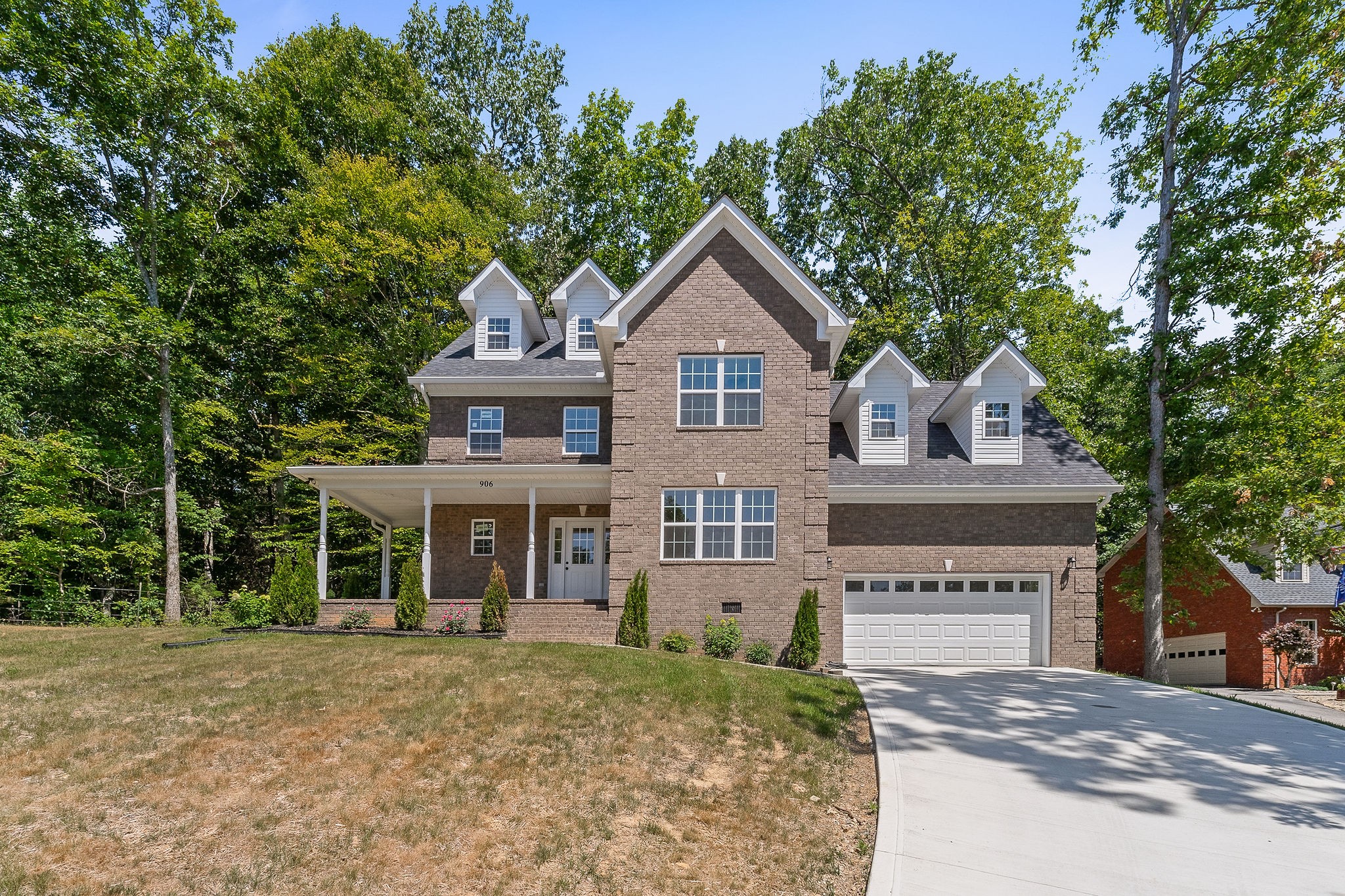 906 Franklin Ct