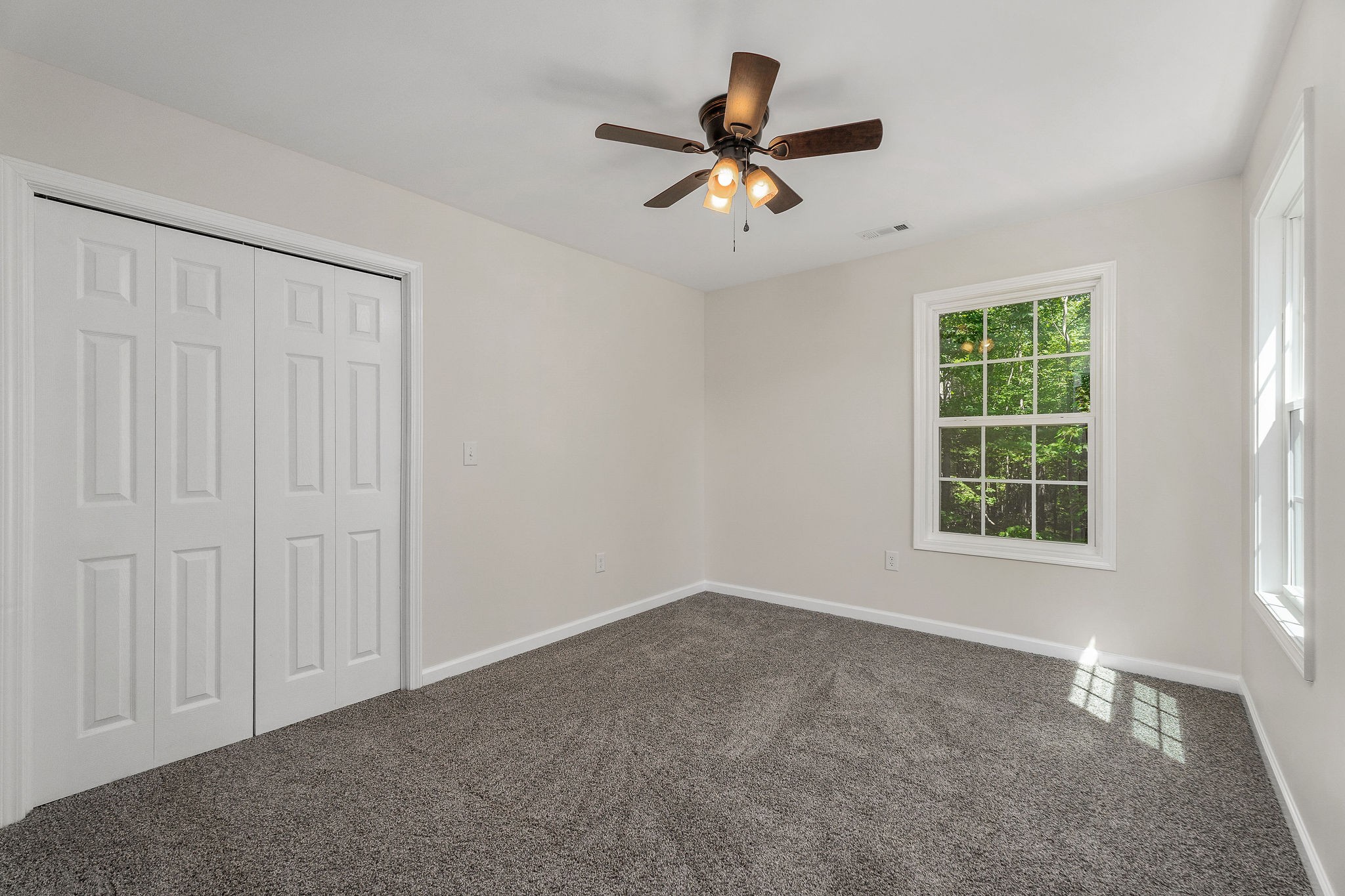906 Franklin Ct