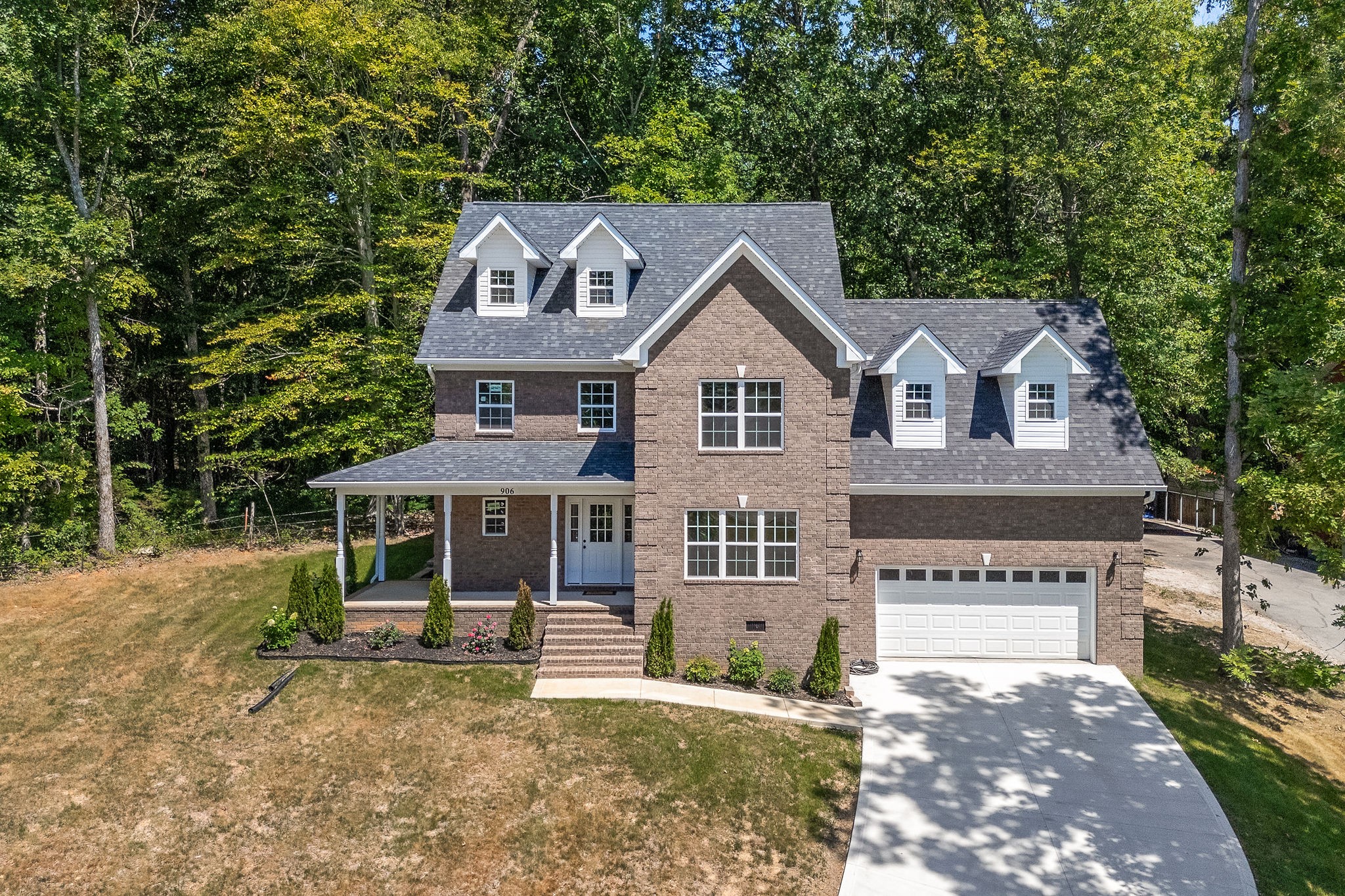906 Franklin Ct