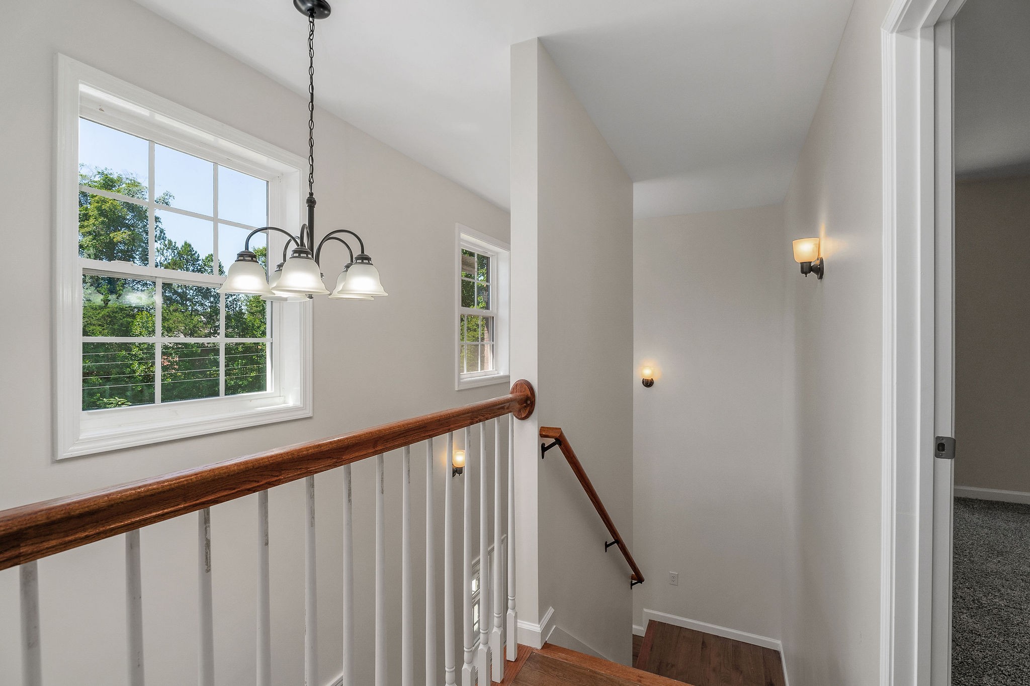 906 Franklin Ct