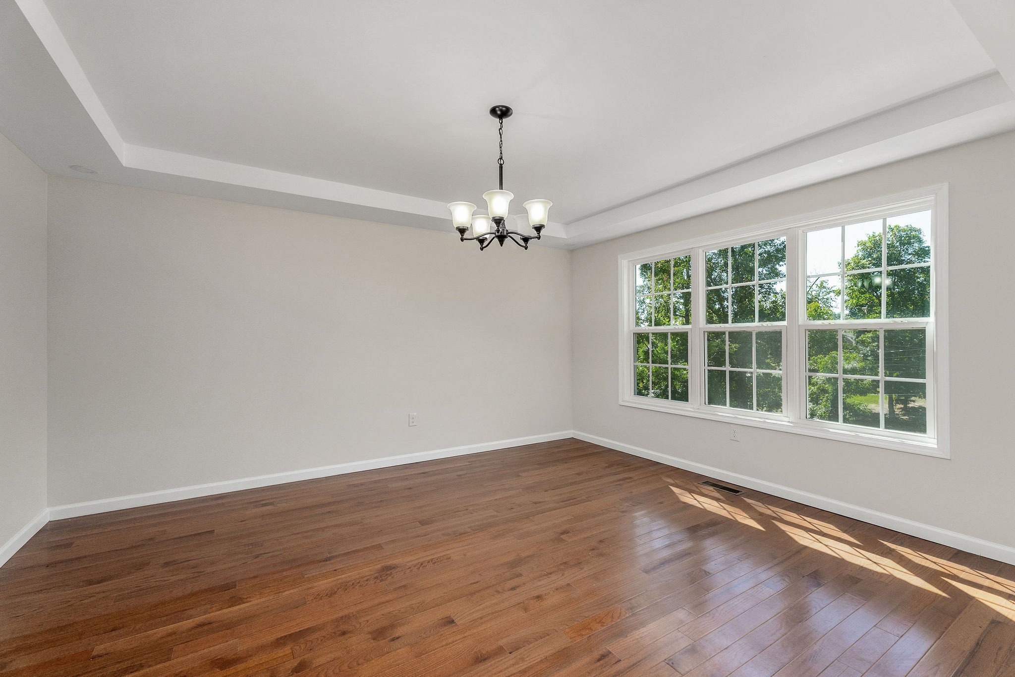906 Franklin Ct