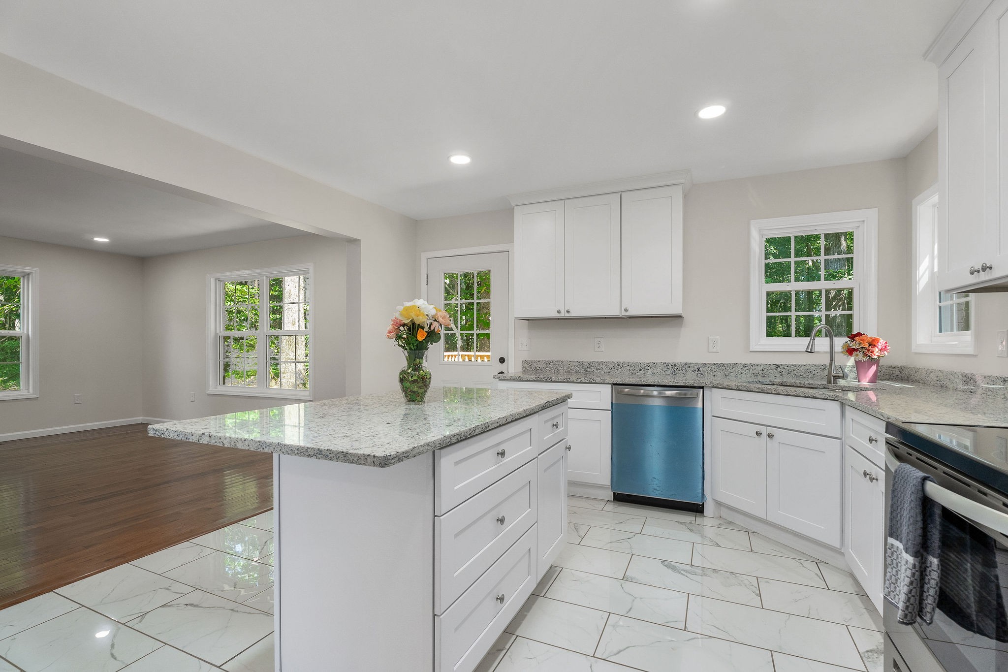 906 Franklin Ct