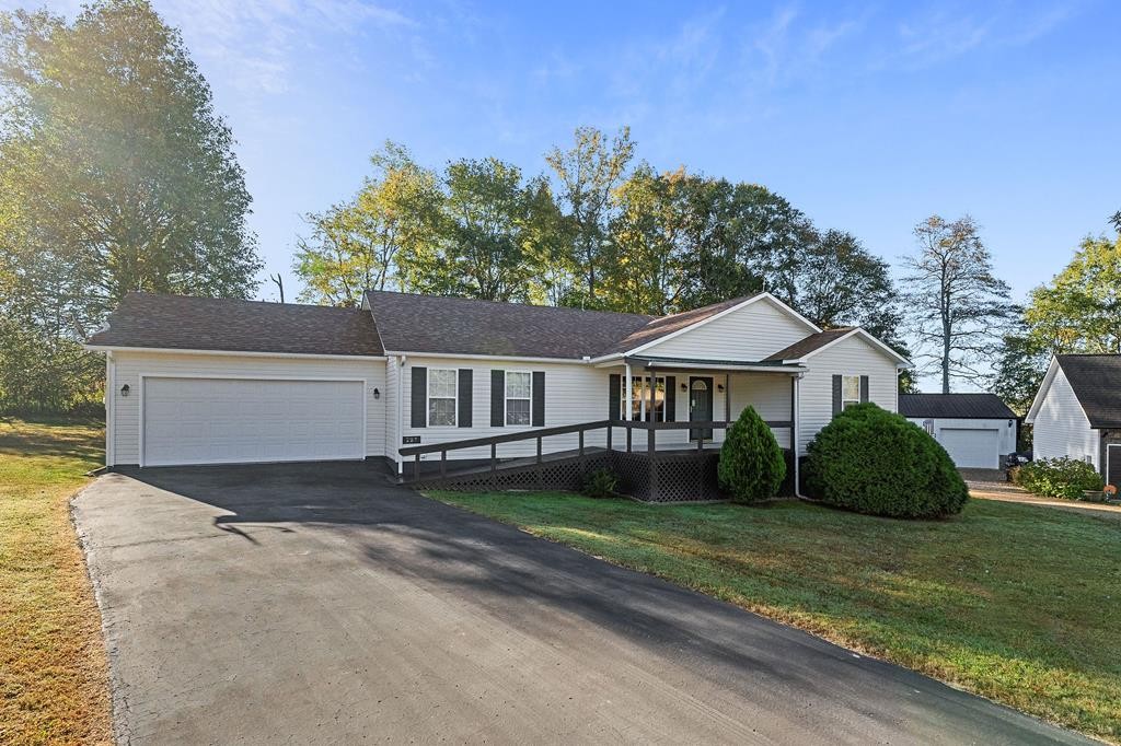 227 Prosperity Dr