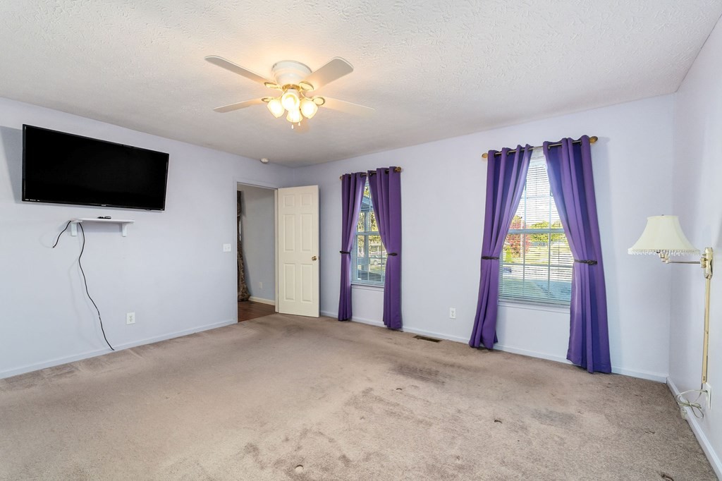 227 Prosperity Dr