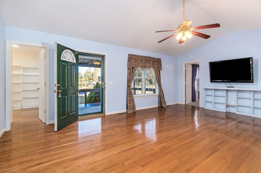 227 Prosperity Dr