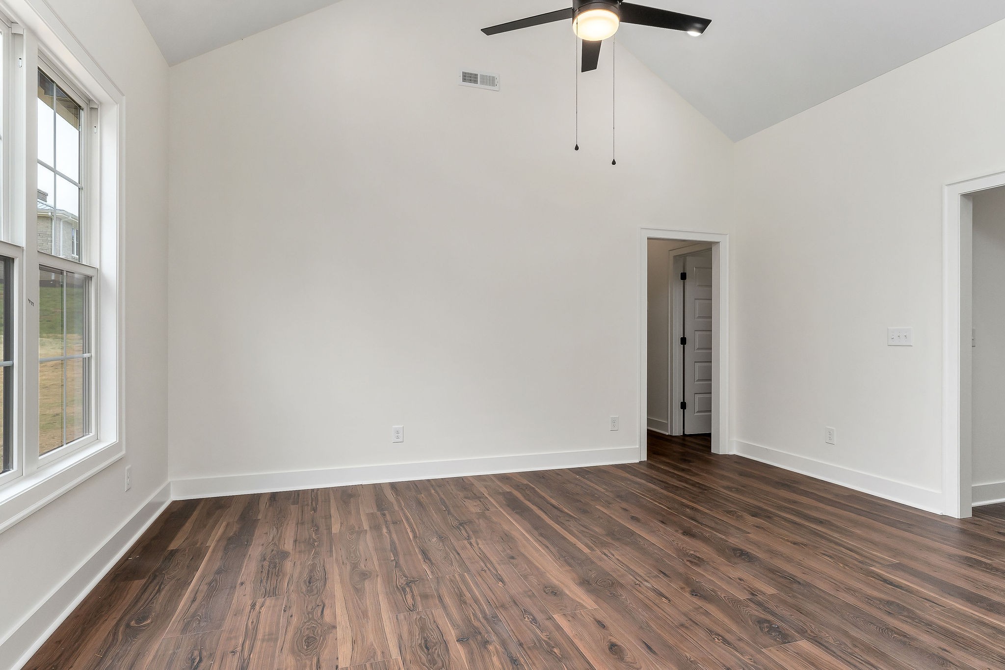 911 Faulkner Springs Rd