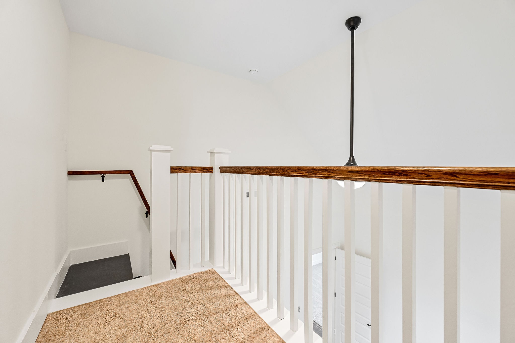 911 Faulkner Springs Rd