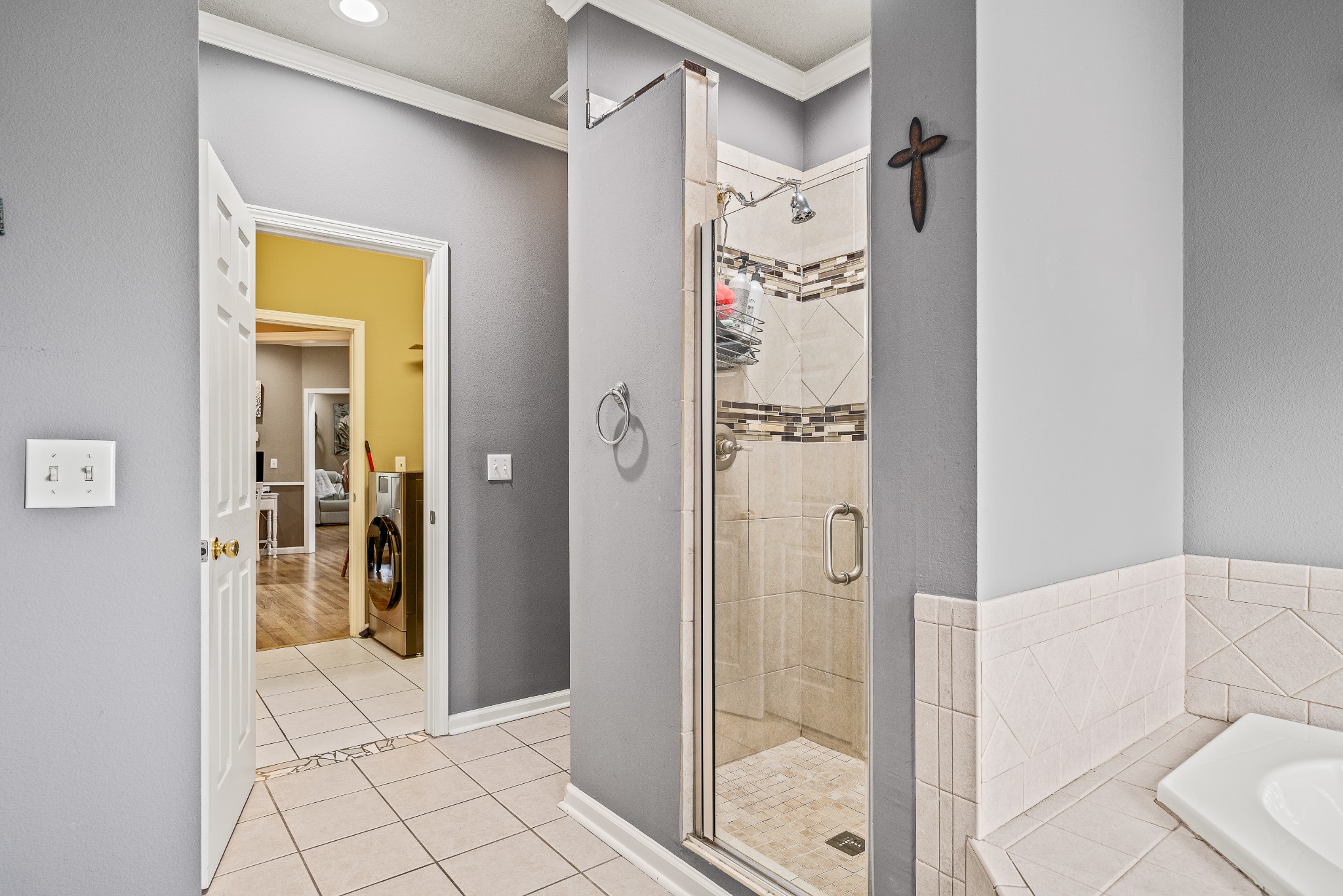 1051 Heathwood West Dr