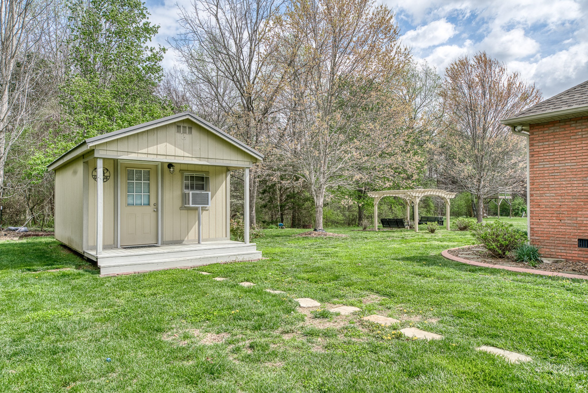 1051 Heathwood West Dr