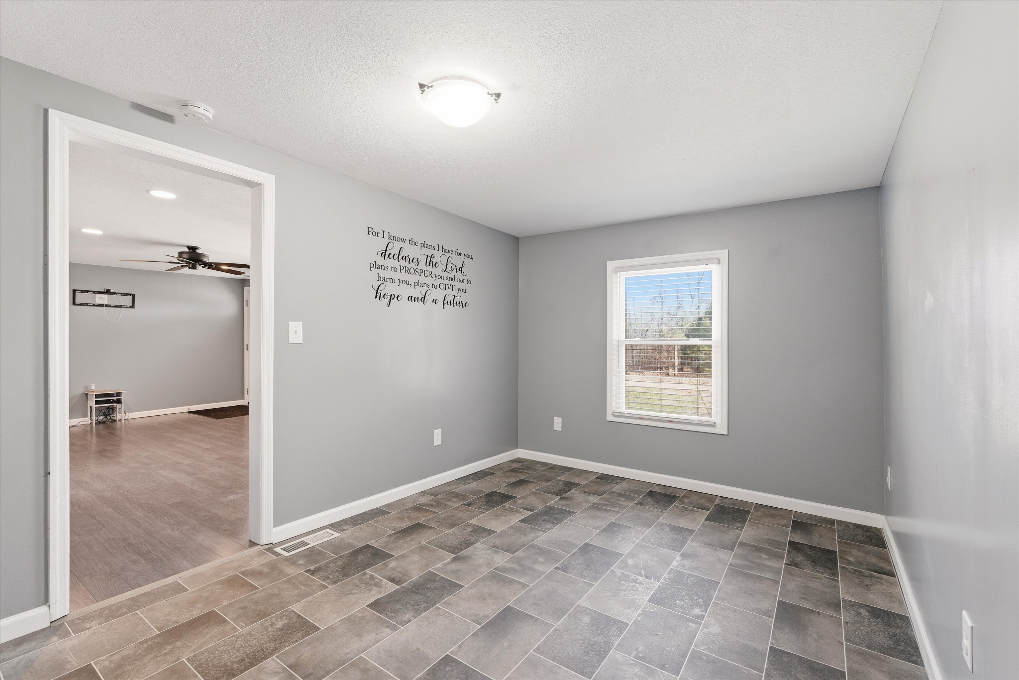 181 Falling Water Rd