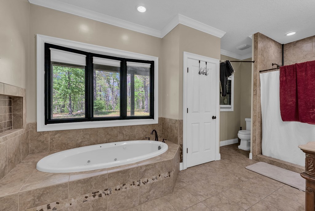 160 Eagles Bluff Cir