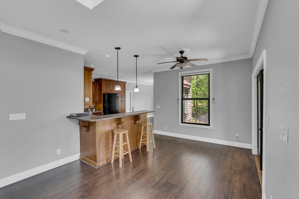 160 Eagles Bluff Cir