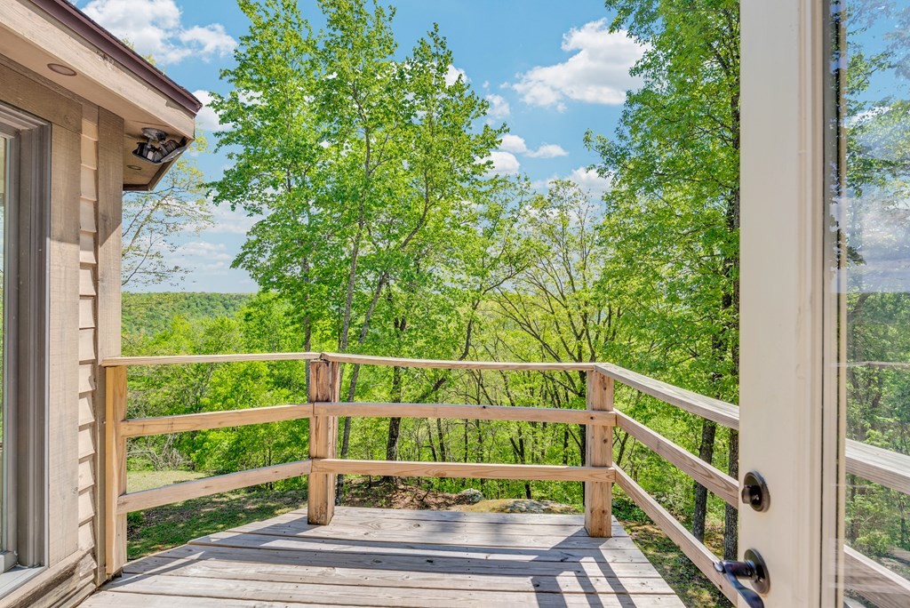 160 Eagles Bluff Cir