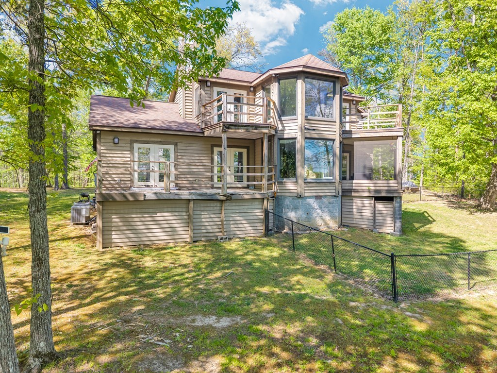 160 Eagles Bluff Cir