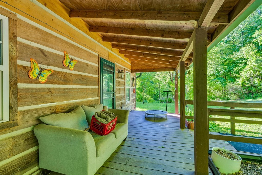 755 Woody Rd