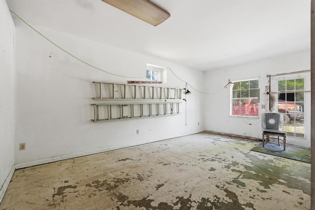 215 E Adams St