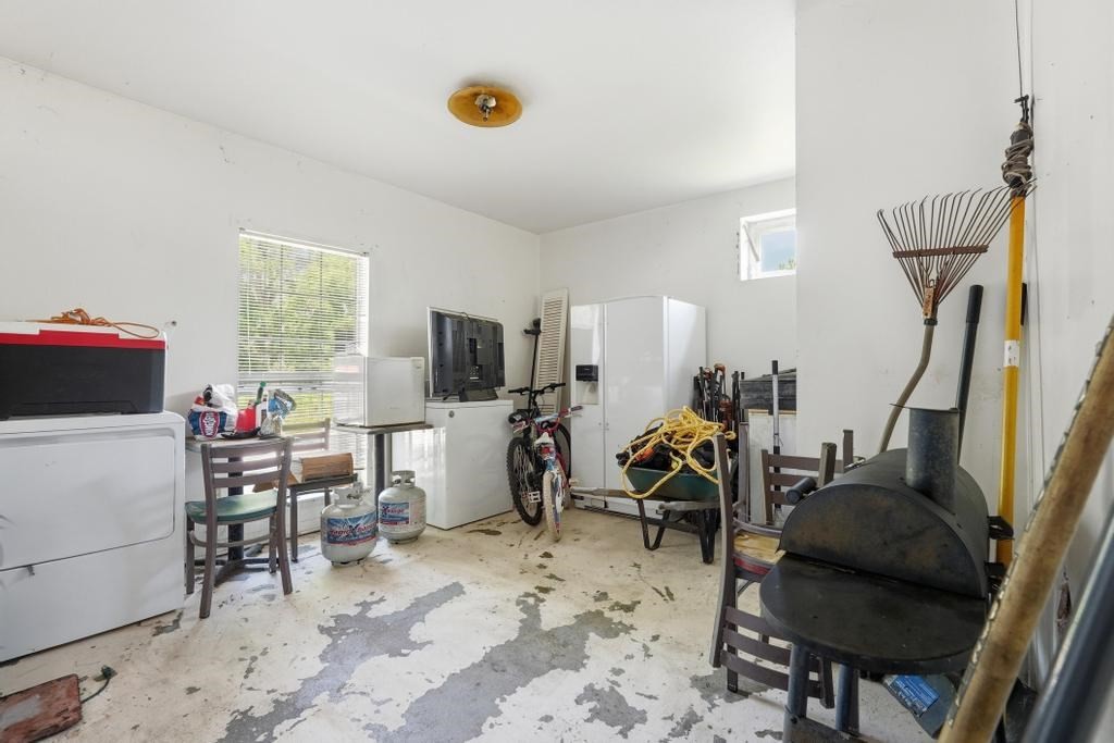 215 E Adams St