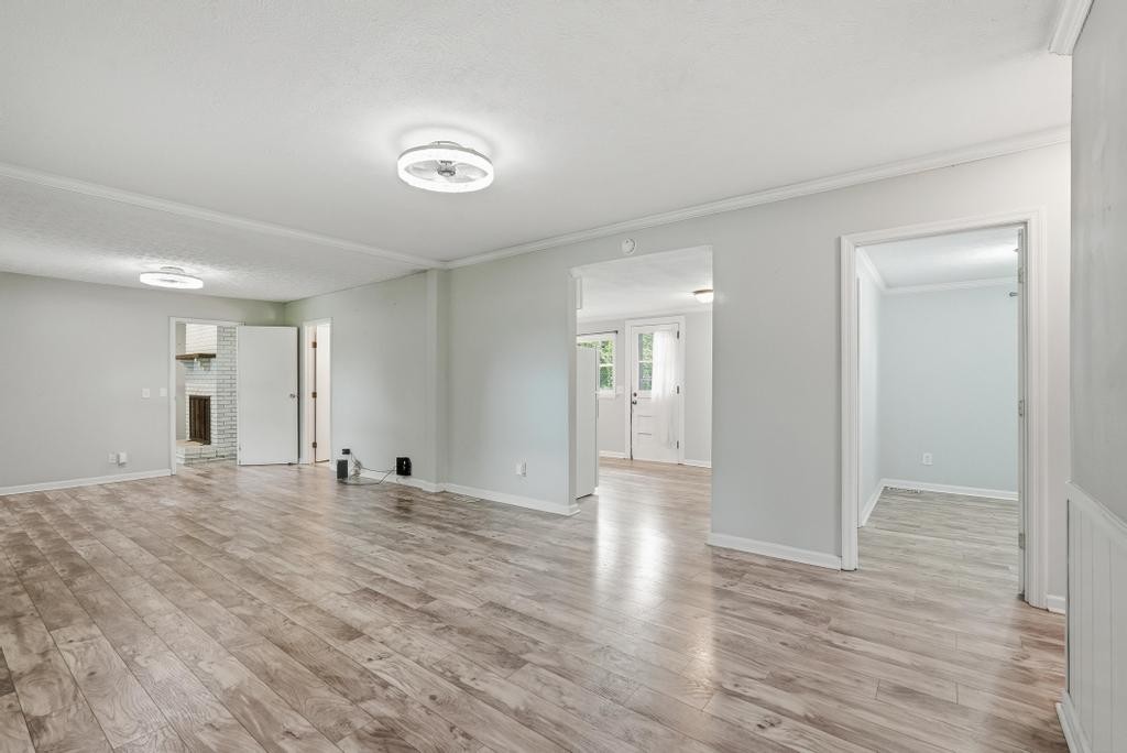 553 Lafayette Rd