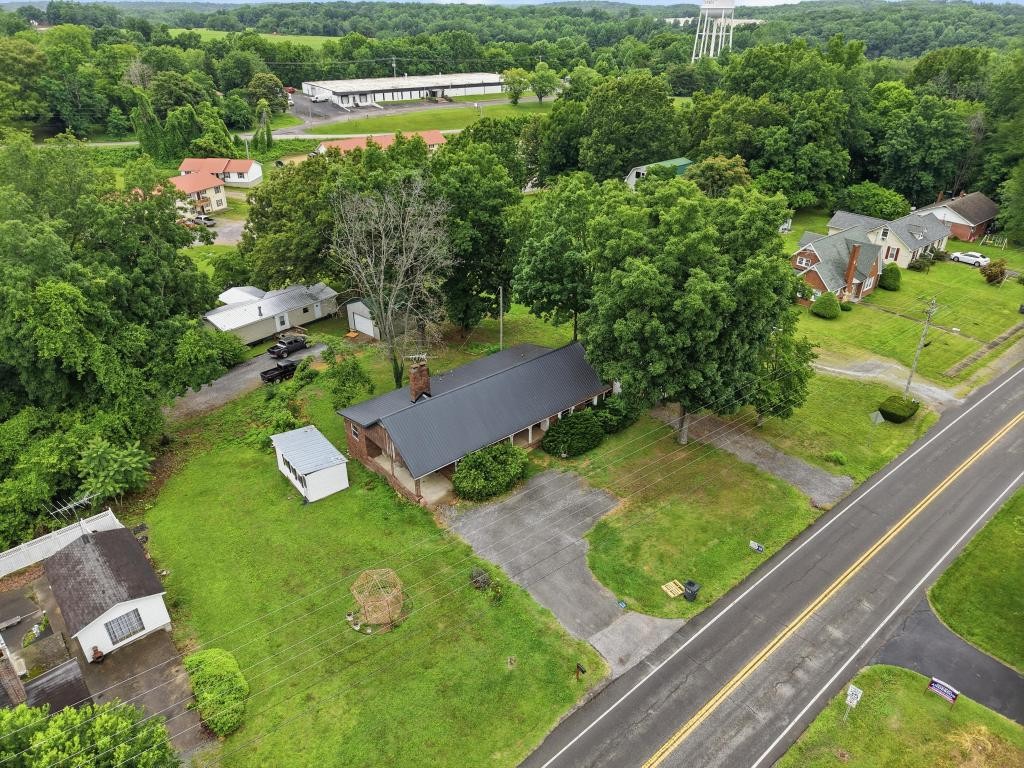553 Lafayette Rd