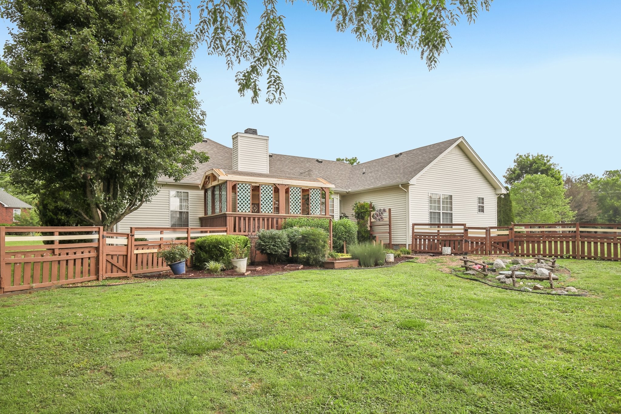 1009 Station Cir