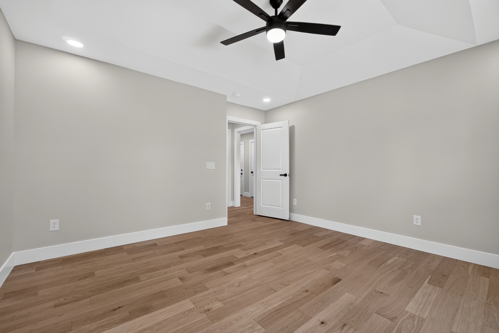 215 James Holman Rd