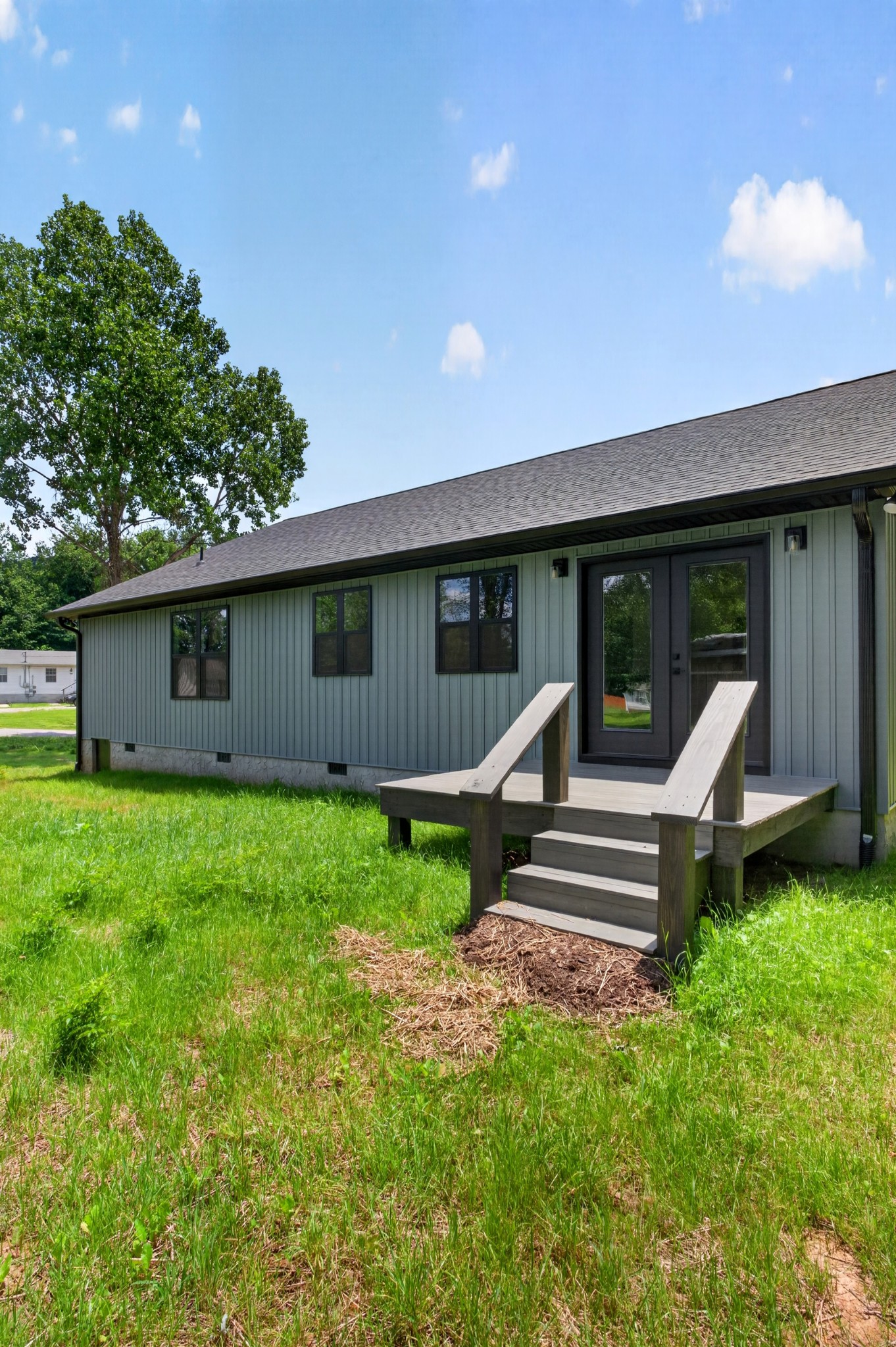 215 James Holman Rd