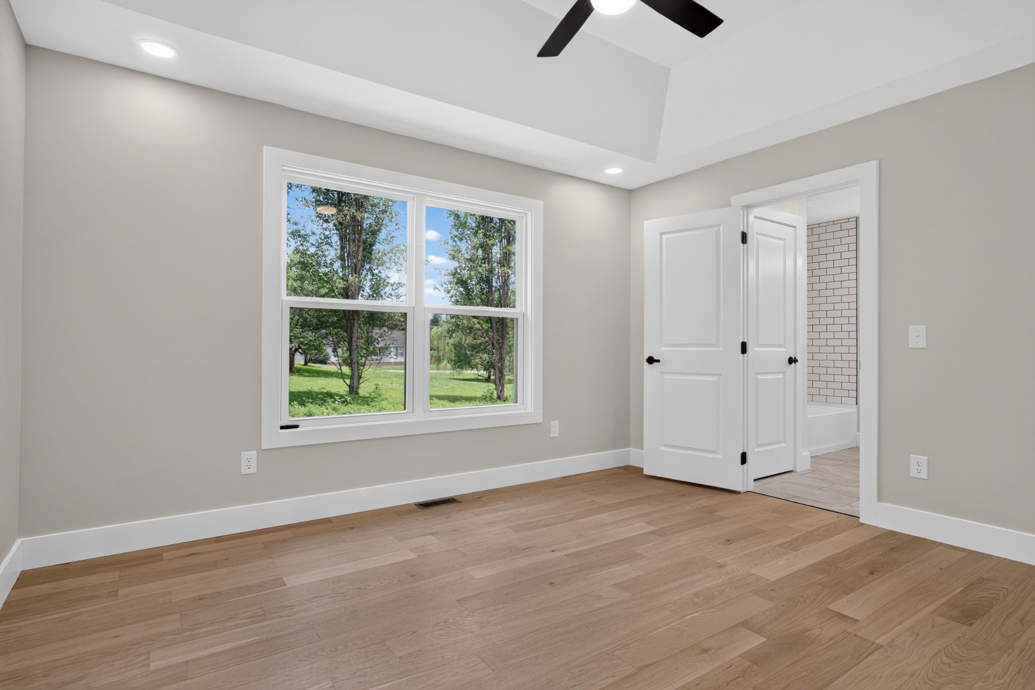 215 James Holman Rd