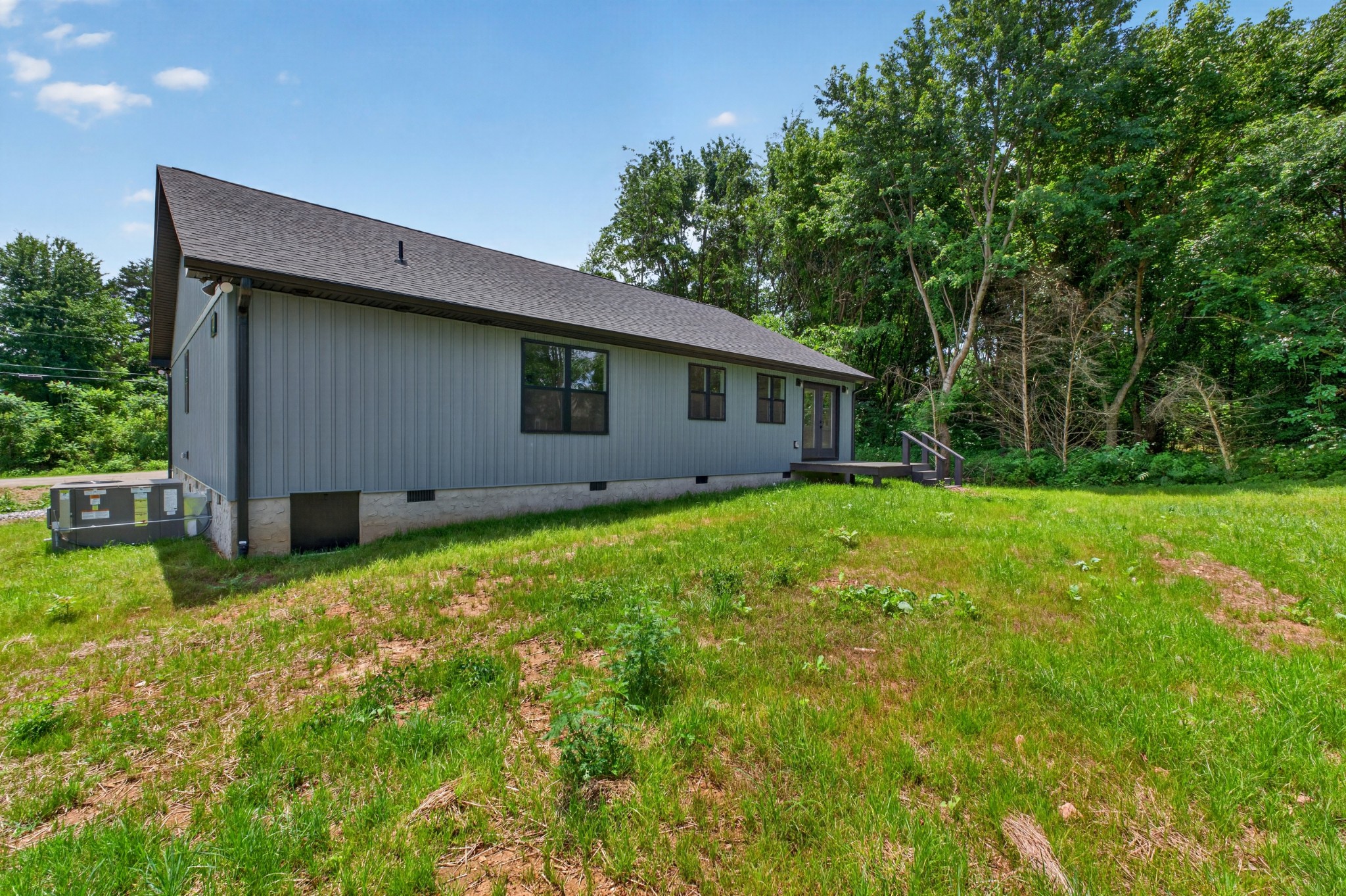 215 James Holman Rd