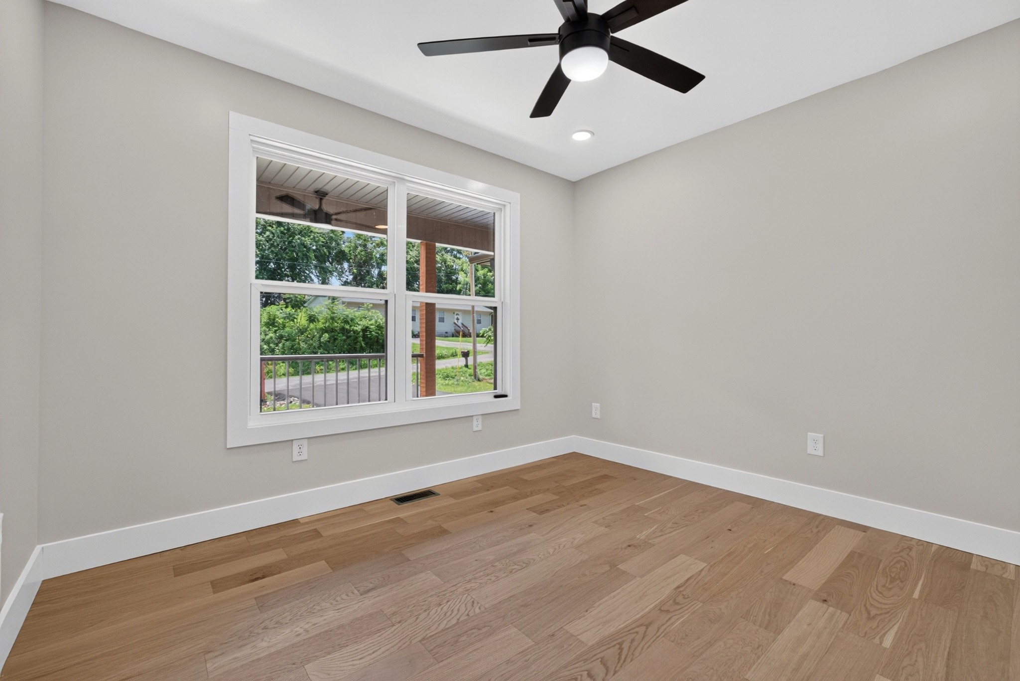 215 James Holman Rd
