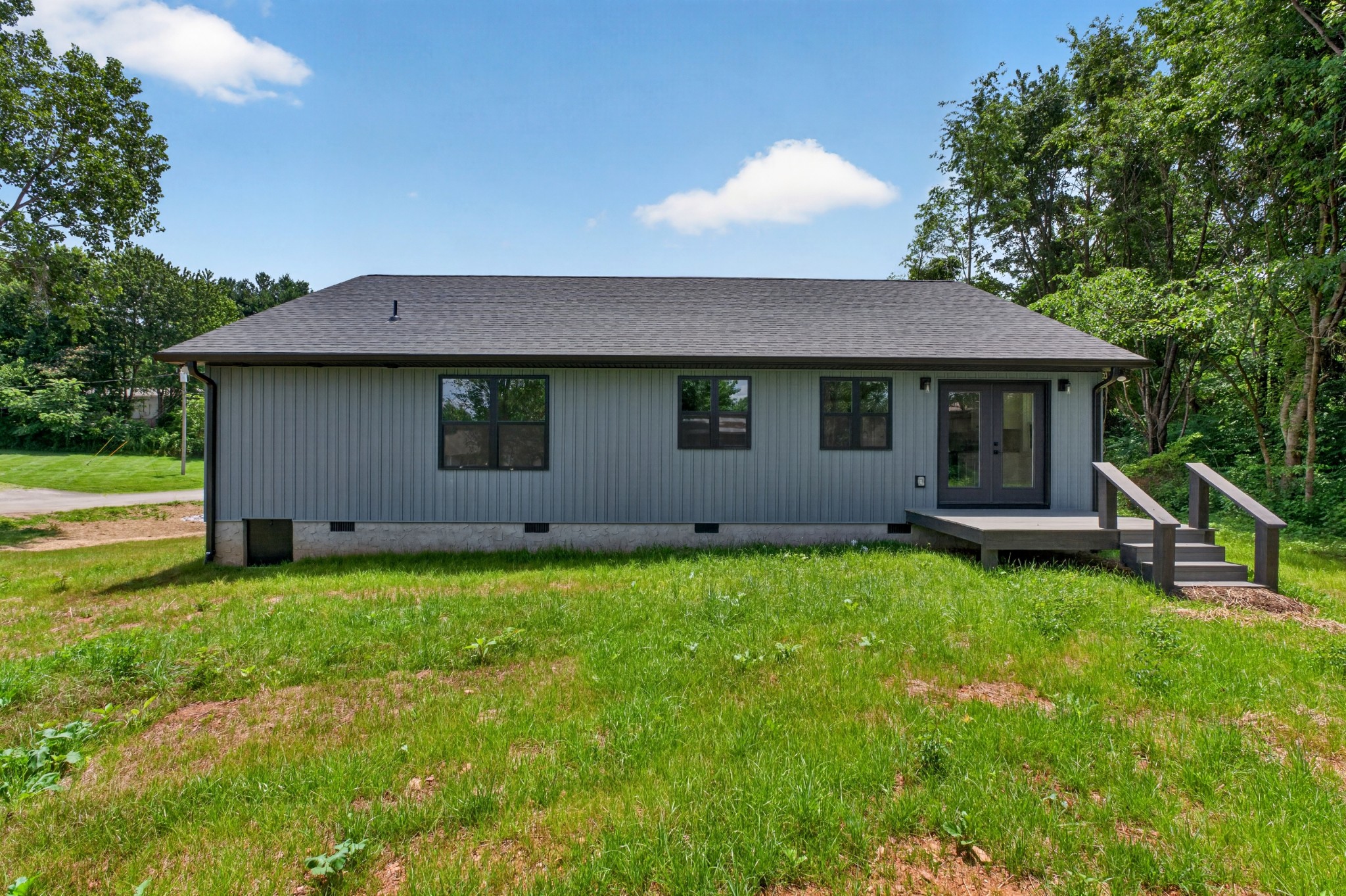 215 James Holman Rd