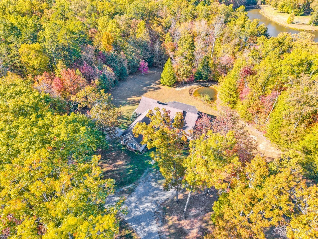 700 Falls Rd