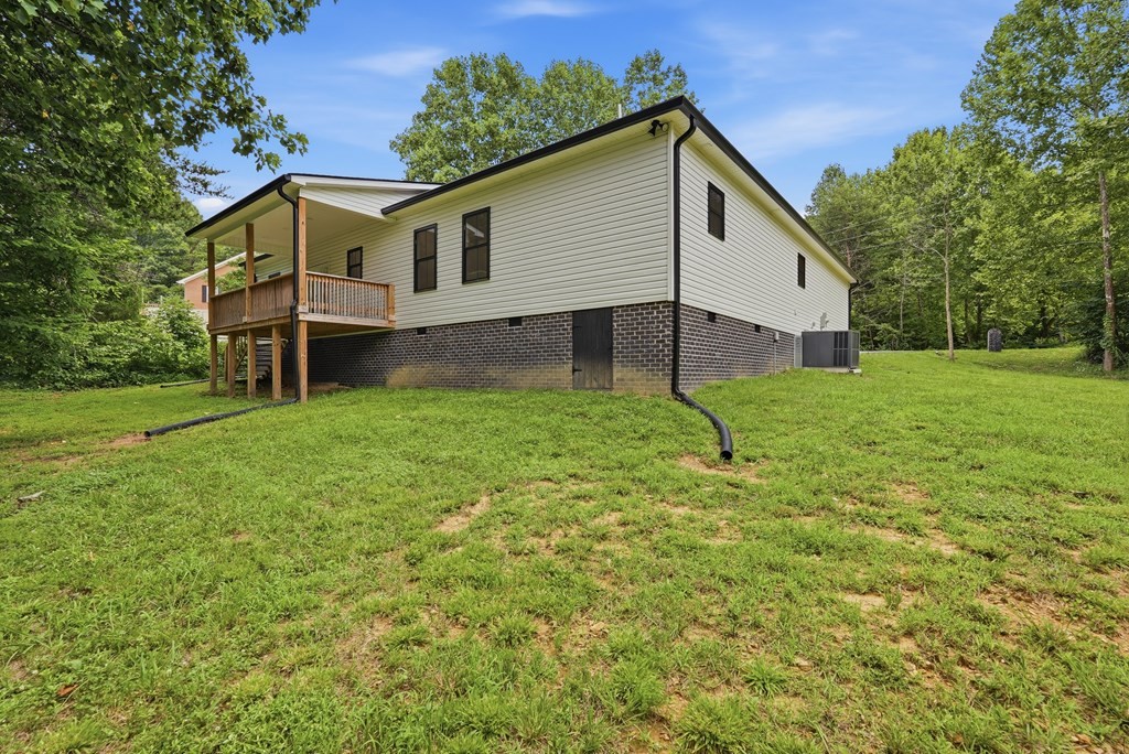 320 Christie Cir