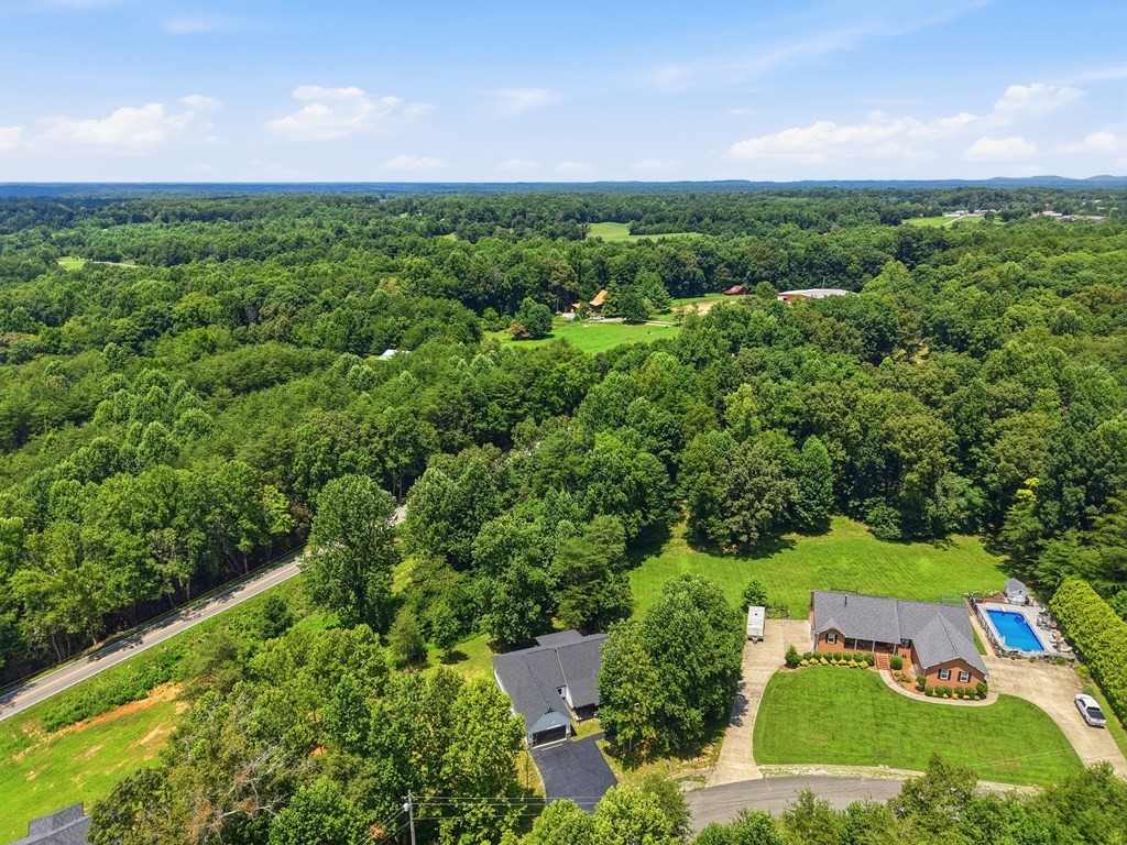 320 Christie Cir