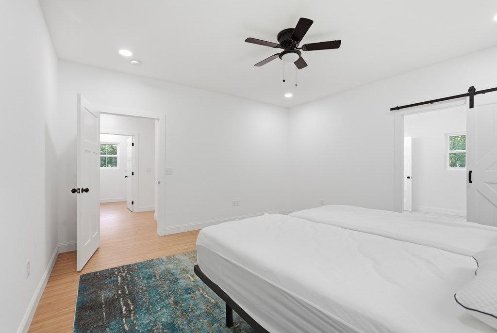 320 Christie Cir