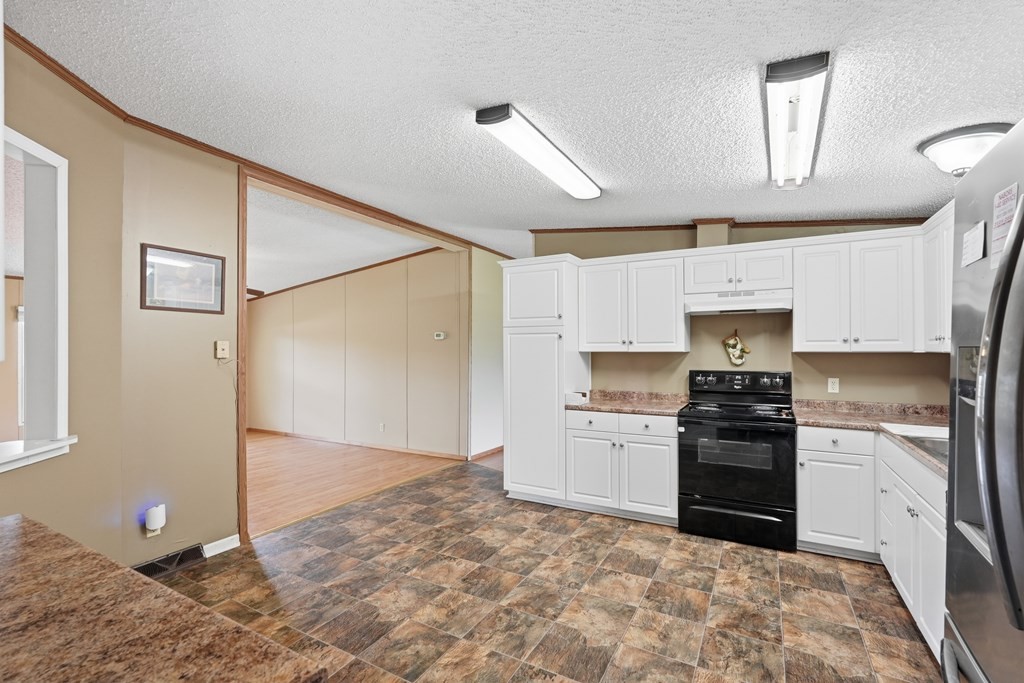 939 W Thomas Allen Rd