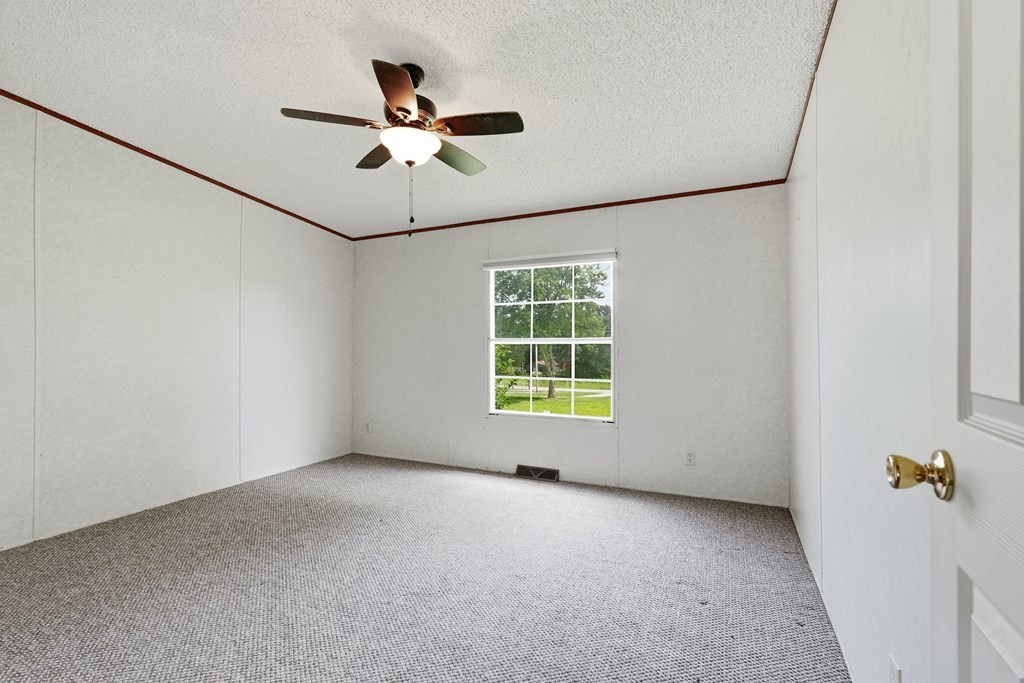 939 W Thomas Allen Rd