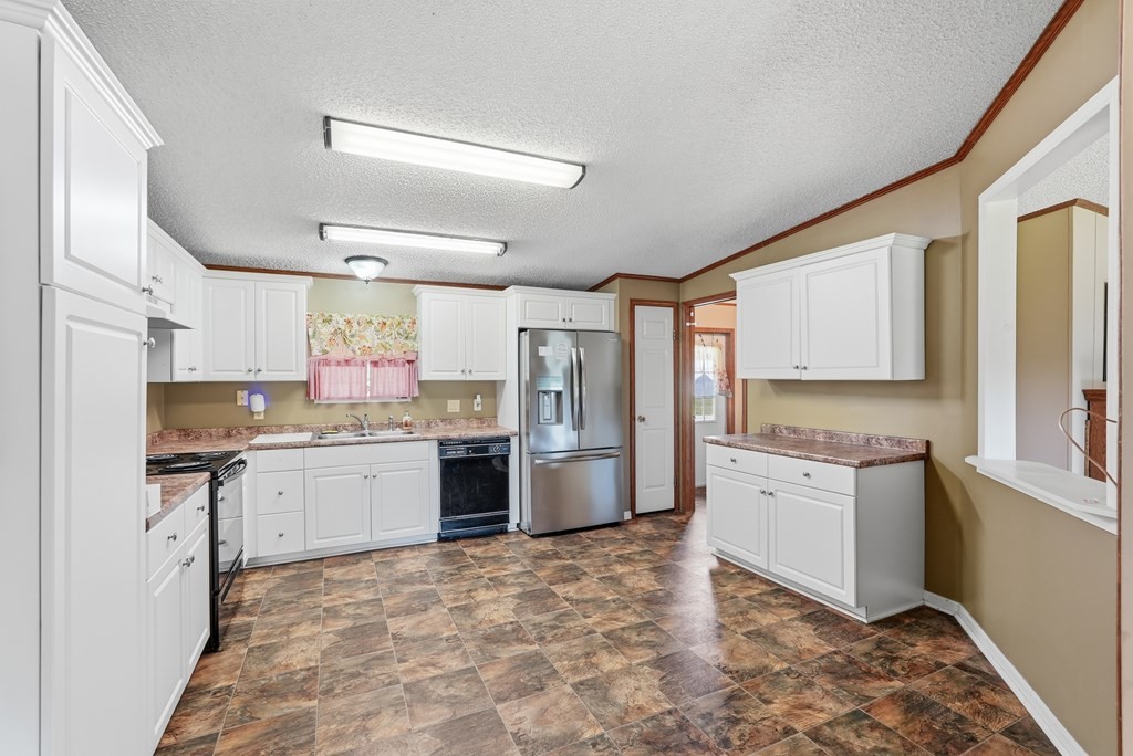 939 W Thomas Allen Rd