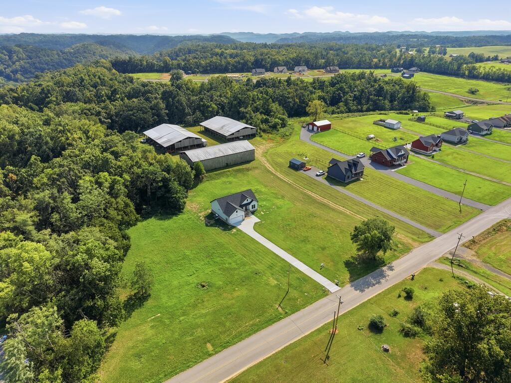 1741 Old Highway 52