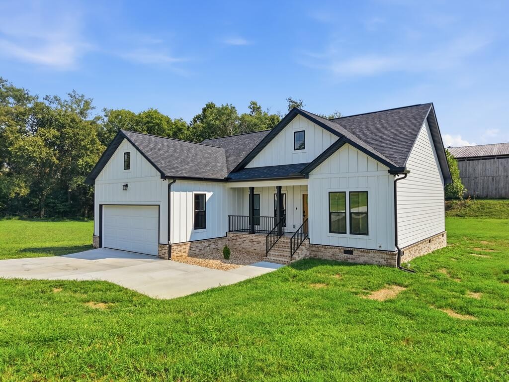 1741 Old Highway 52