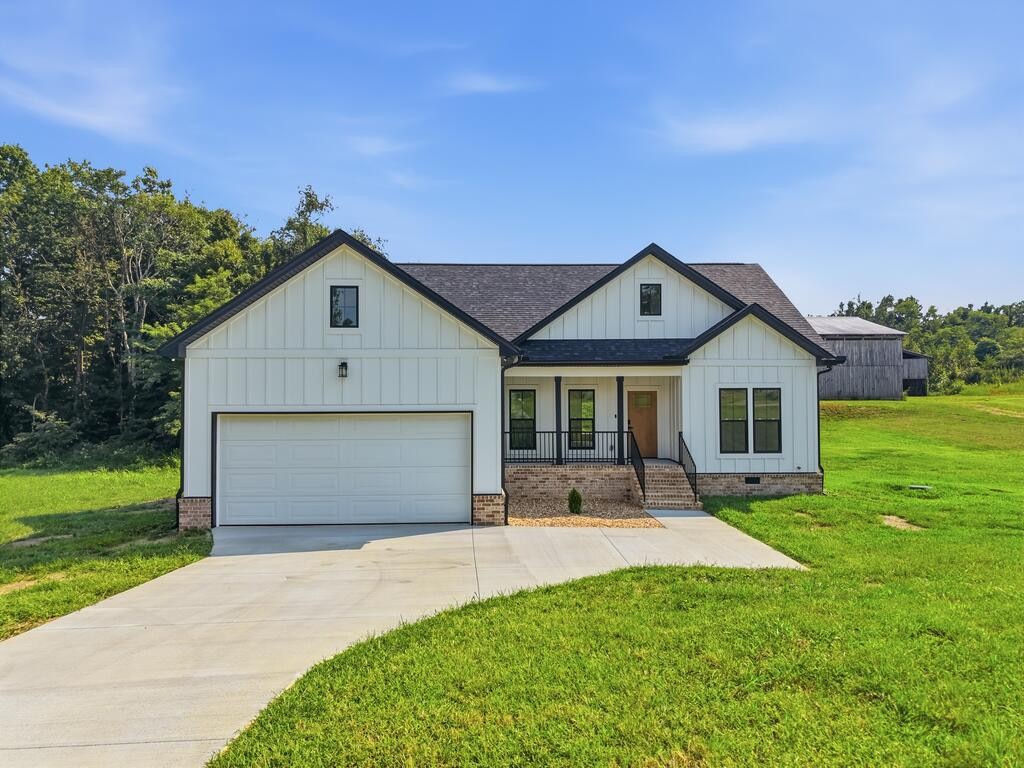 1741 Old Highway 52